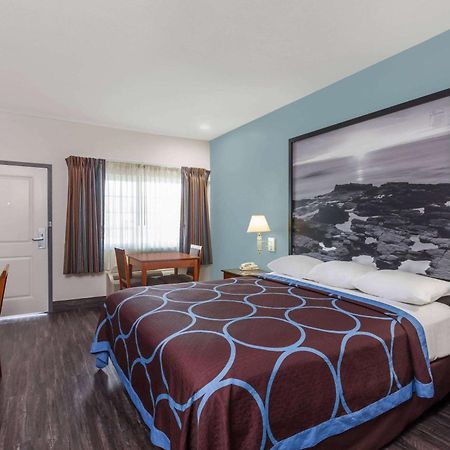 Super 8 By Wyndham El Cajon San Diego Dış mekan fotoğraf